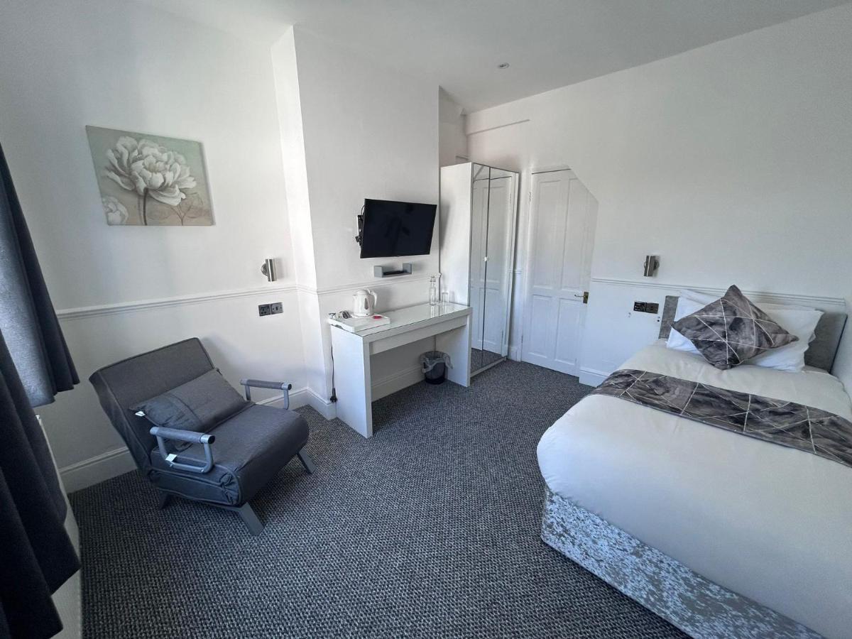 Charnwood Regency Guest House Лафборо Экстерьер фото