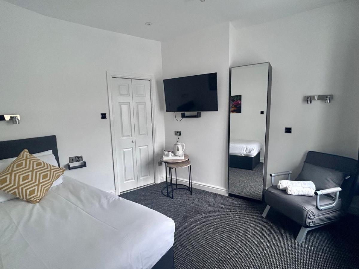 Charnwood Regency Guest House Лафборо Экстерьер фото
